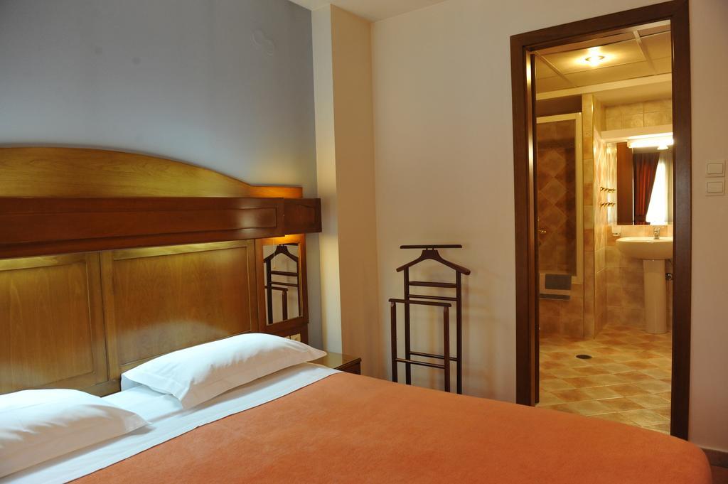 Hotel Katerina Athena Bagian luar foto