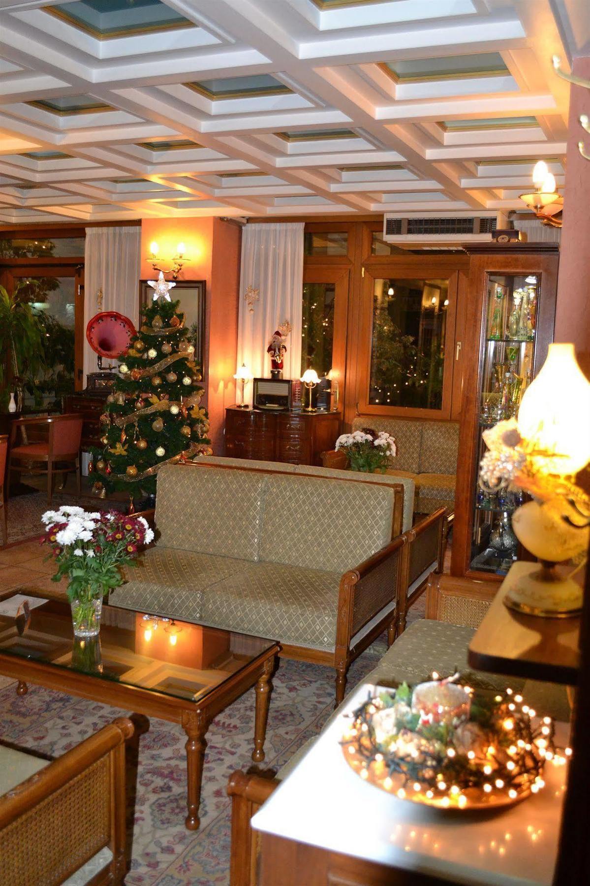Hotel Katerina Athena Bagian luar foto