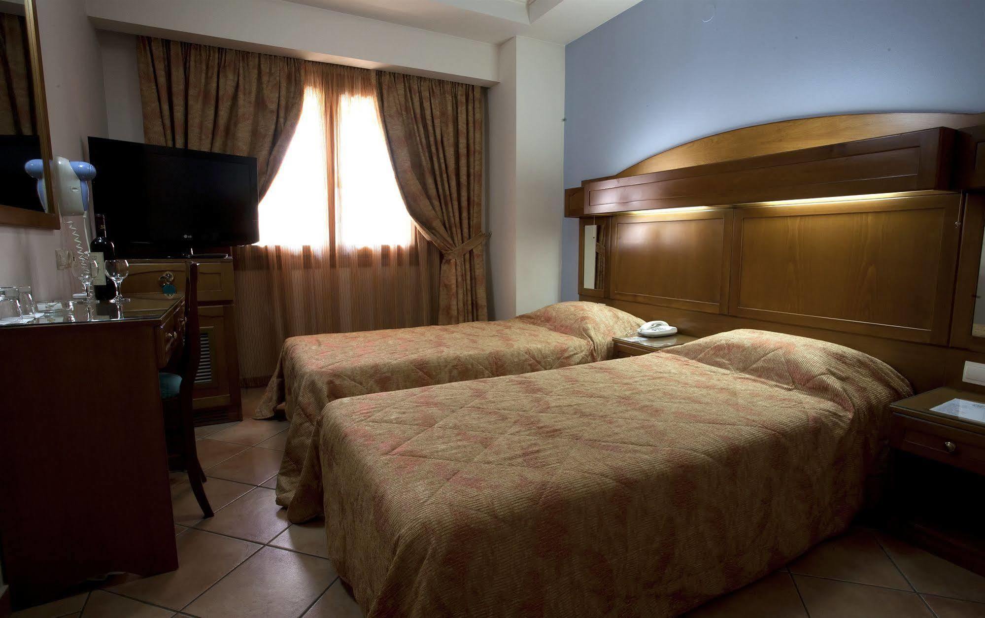 Hotel Katerina Athena Bagian luar foto